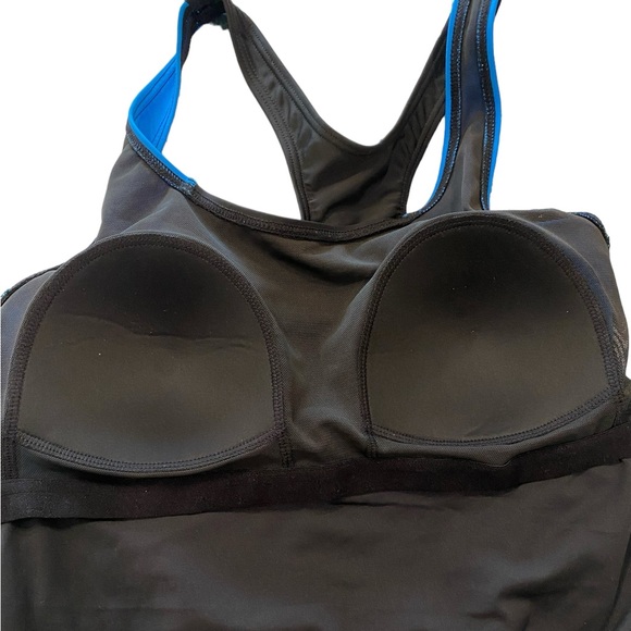 UPF 50 Women's Boyleg One Piece Swimsuit
Racerback Athletic Bathing Suit Large - Picture 7 of 8